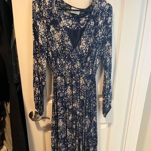 Everly Blue Floral Dress - Never Worn